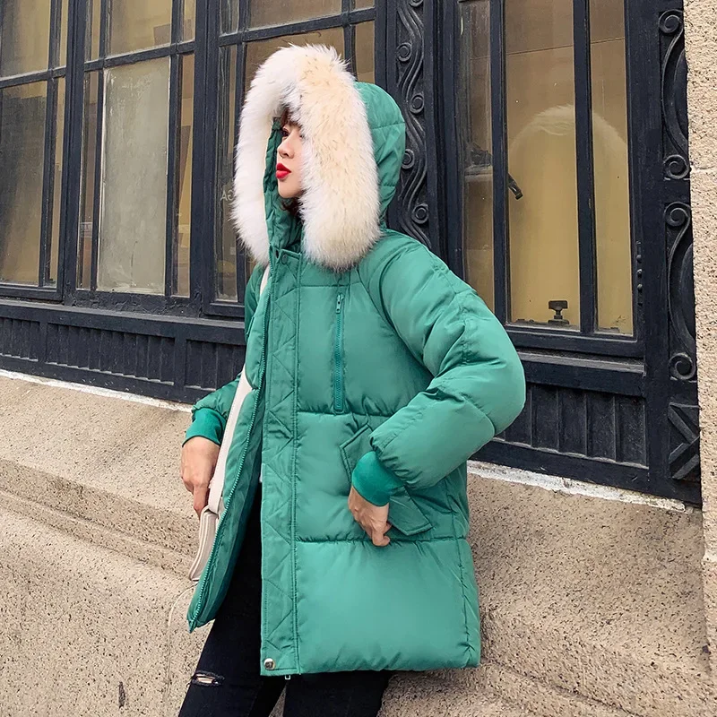 Capispalla invernale moda donna giacca con cappuccio in cotone a maniche lunghe Parka allentato Plus Size cappotto rosso da donna cappotto con collo in pelliccia sintetica