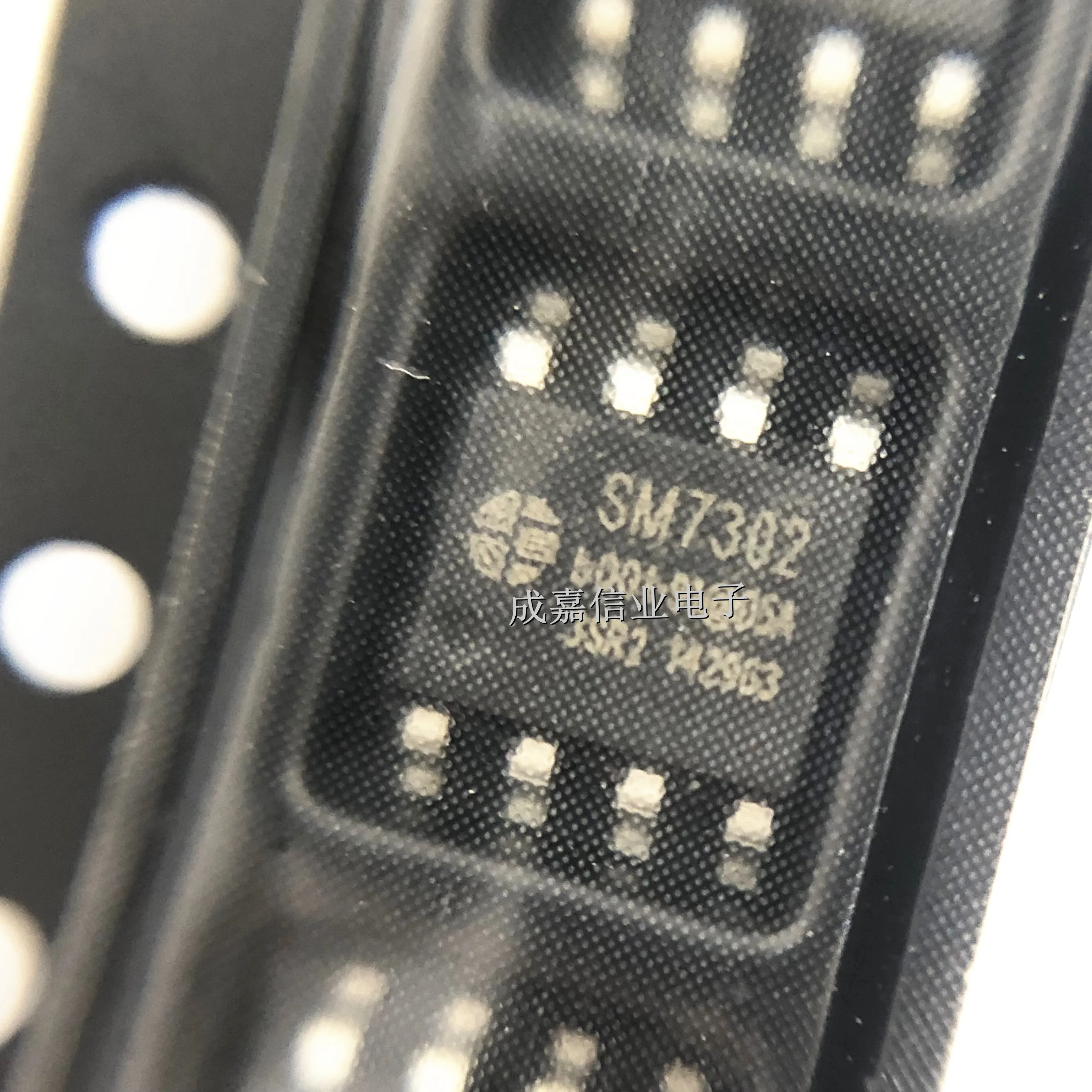 10pcs/Lot SM7302 SOP-8 PWM-LED Constant Current Drive Control Chip Non Isolated BUCK Constant Current control Power Switch