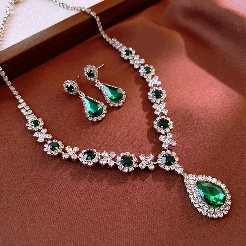 3 pieces of Luxury Rhinestone Jewelry Set Women\'s Fashion droplet Necklace Dangle Earrings Bridal Weddings Banquet Jewelry