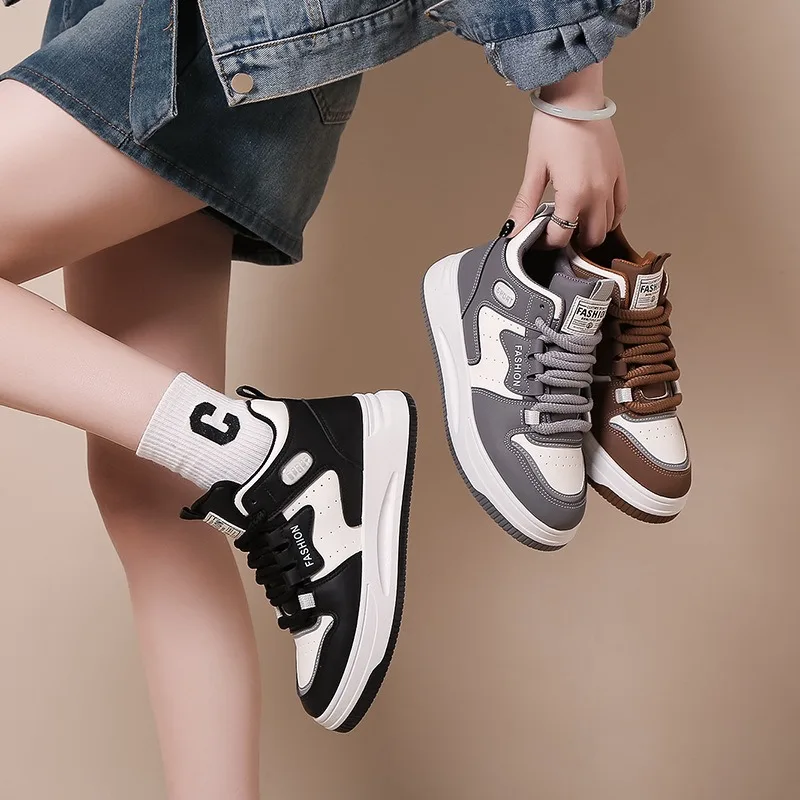 2024 Sneakers da donna in rete Sneakers stringate in tela per donna scarpe da donna con piattaforma primaverile scarpe sportive da donna Casual