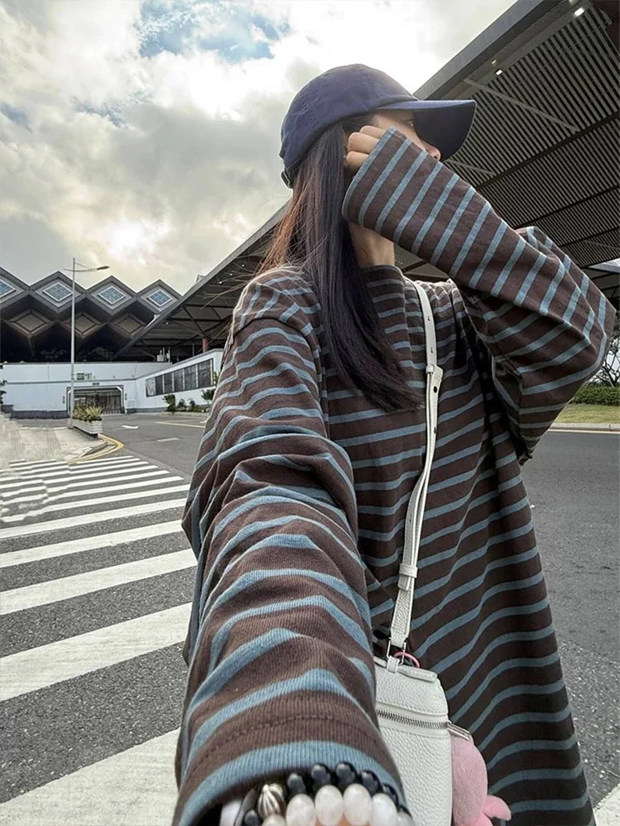 

Длинная футболка в американскую полоску в стиле ретро, женская весенне-осенняя футболка большого размера в Корейском стиле, удобная свободная футболка