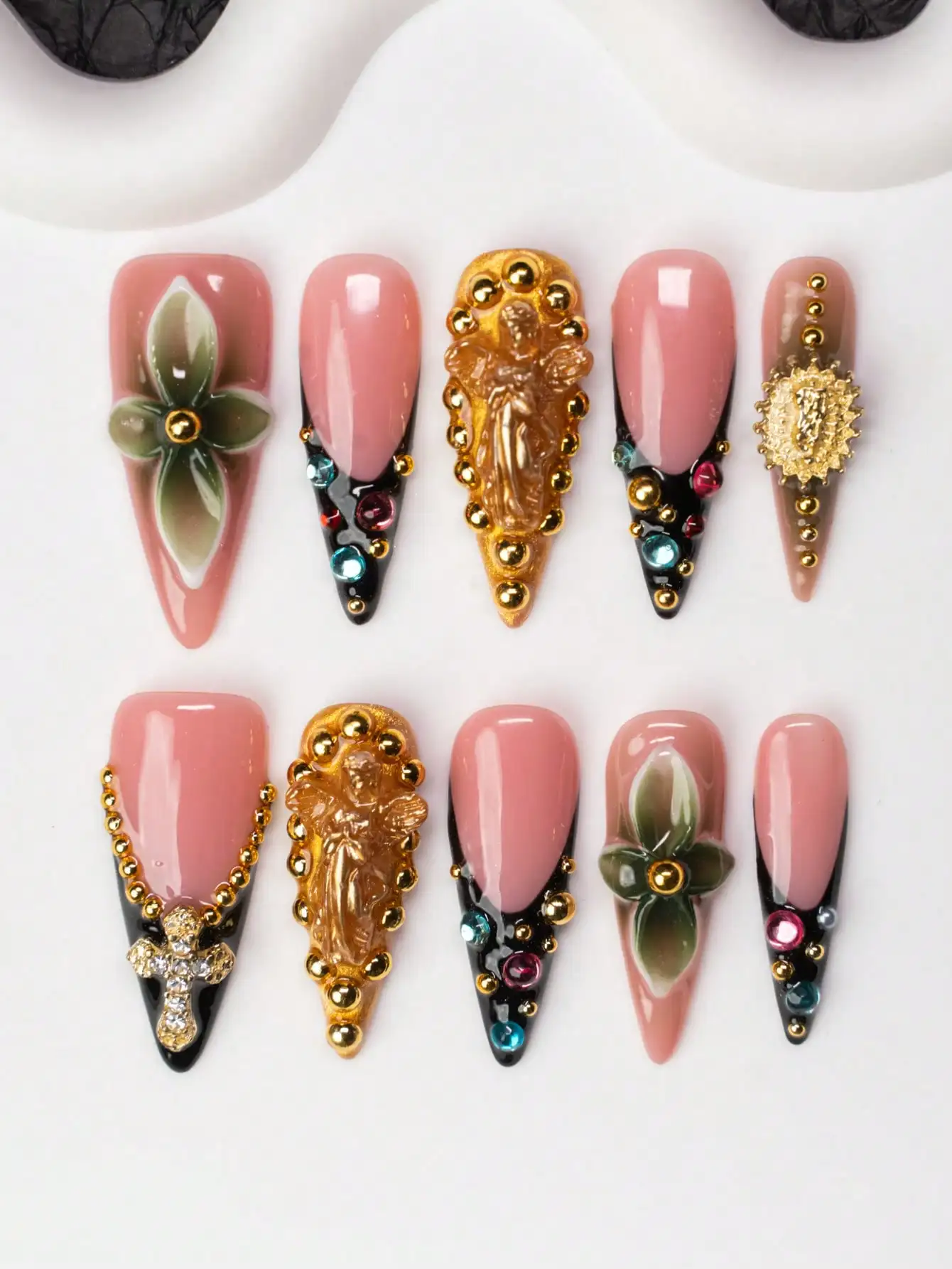 

10pcs/Set Handmade Almond-Shaped Y2K Baddie Style Press-On Nails, Nude, Black, Green, Gold Shiny Nail Plates With French Tips