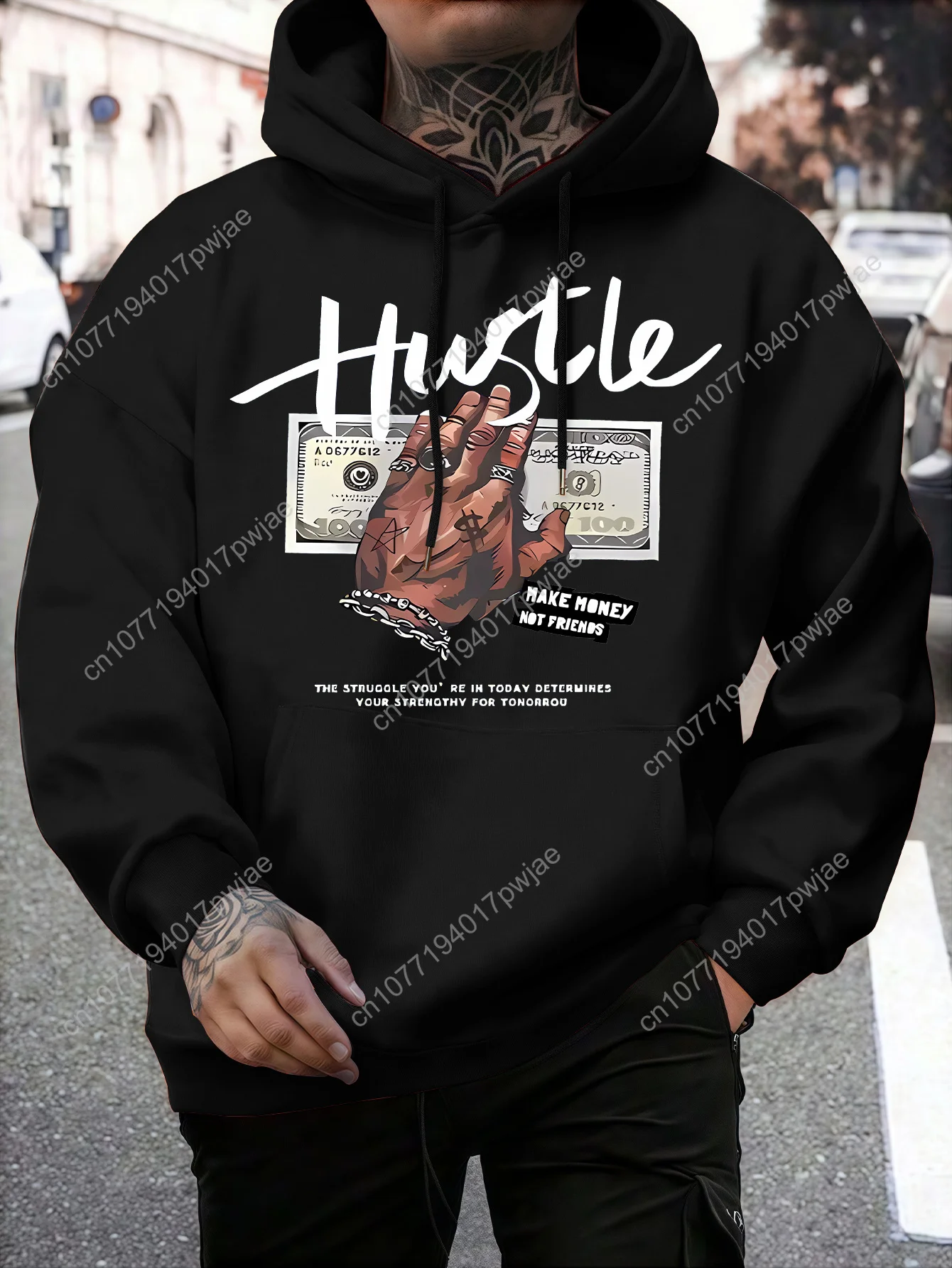[Sudadera com capuz Hustle elegante] Moletom com capuz gráfico "Hustle" masculino estiloso |   Pulôver preto com nota de dólar e estampa manual, roupa de inverno quente