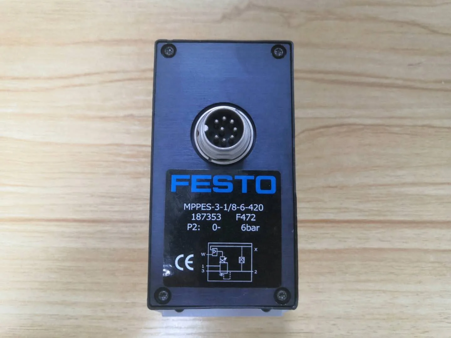 Festo Proportional-pressure regulator MPPES-3-1/8-6-420 187353