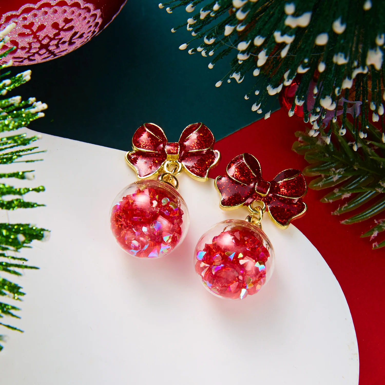 Kreative grüne Kristallkugel-Ohrringe mit Schleife für Frauen, Weihnachts-Schneeflocken-Lichtkugel-Ohrhänger, Y2K-Neujahrs-Schmuck – Detail 7