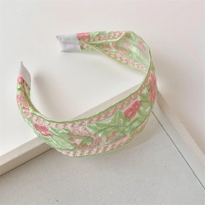 1 Pcs Pink Boho Floral Headband Embroidery Wide Hair Band,Bohemia Vintage Ethnic Style for Women Girls Hair Accessories