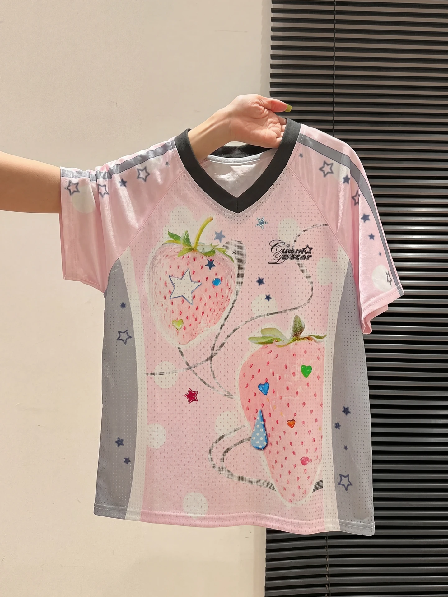 Korean Style Girls Strawberry Pink Print V-neck Short-sleeved T-shirt Women's Summer Lightweight Breathable Loose Top