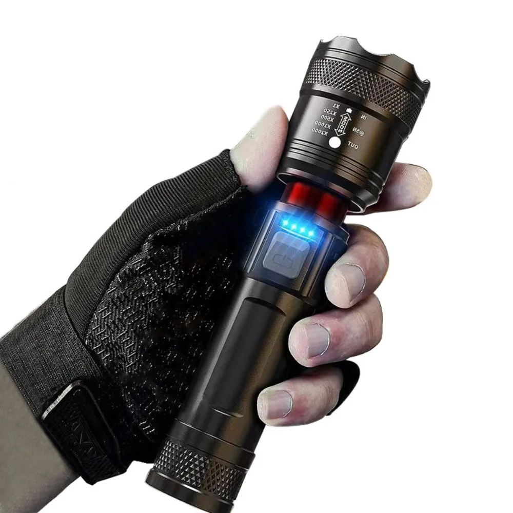 Luce forte a LED esplosiva Comoda torcia da esterno a lungo raggio Tiro con ricarica USB Torcia di emergenza con messa a fuoco telescopica
