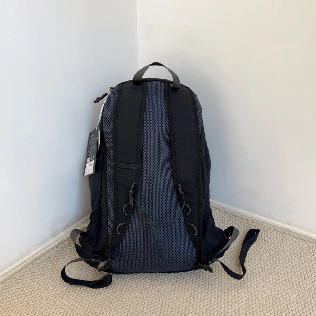 حقيبة ظهر قماشية ذات سعة كبيرة مع تصميم مقاوم للماء ومتعدد الوظائف مثالية للسفر والمشي لمسافات طويلة والتنقل اليومي #2