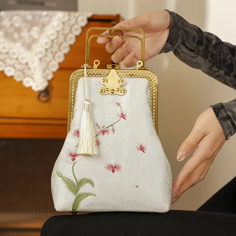 Women Vintage Cottagecore Floral Embroidery Mobile Phone Shoulder Bag Chinese Retro Chic Banquet Victorian Small Size Handbag