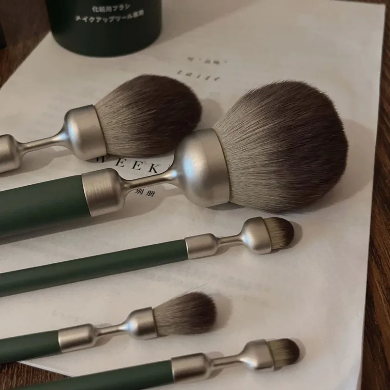 

Genuine makeup brush set, dark green tools, beauty products, full set of beginner brushes