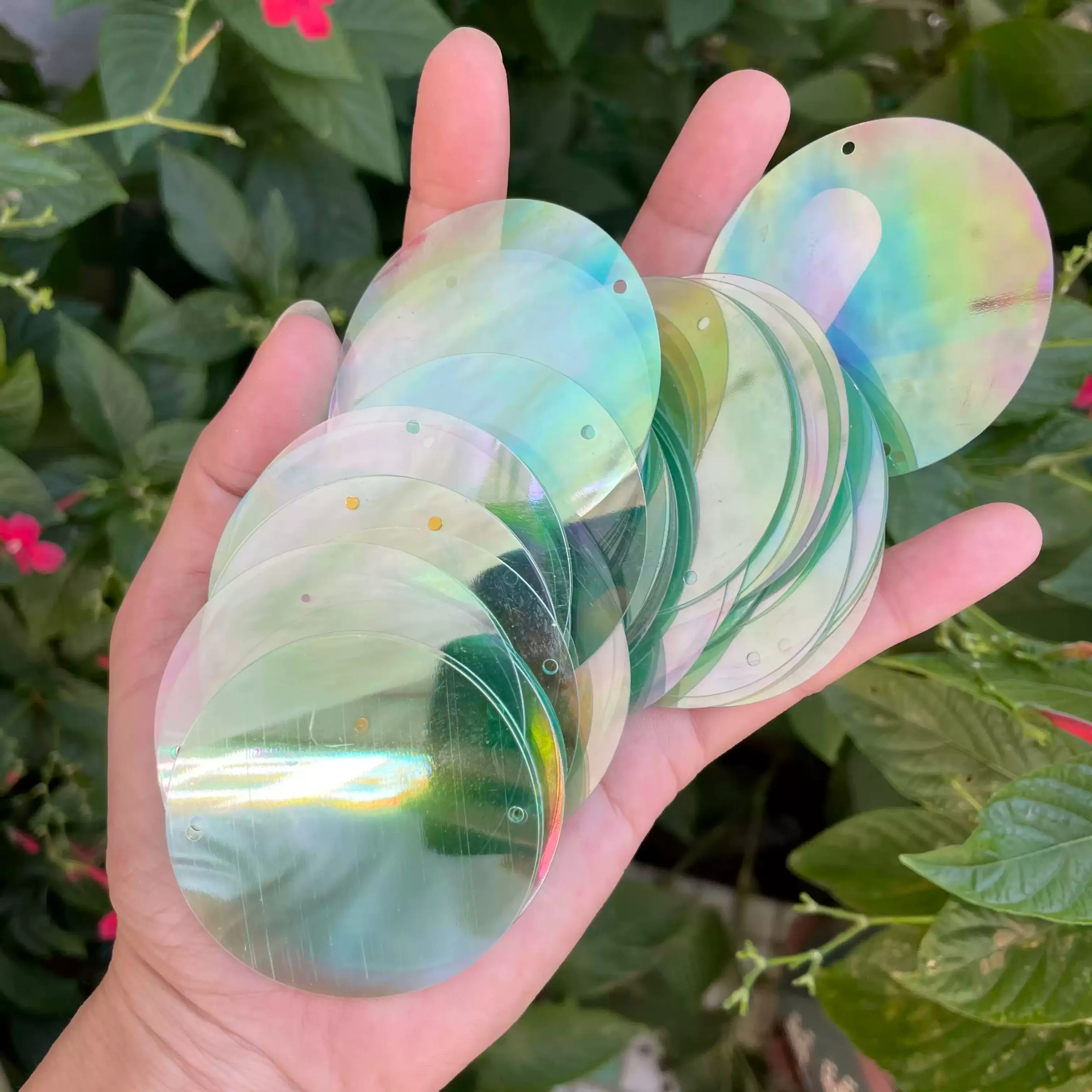 lantejoulas-transparentes-iridescentes-verdes-claras-redondas-de-50g-5mm-77mm-lantejoulas-brilhantes-para-fabricacao-de-joias-diy-lantejoulas-soltas