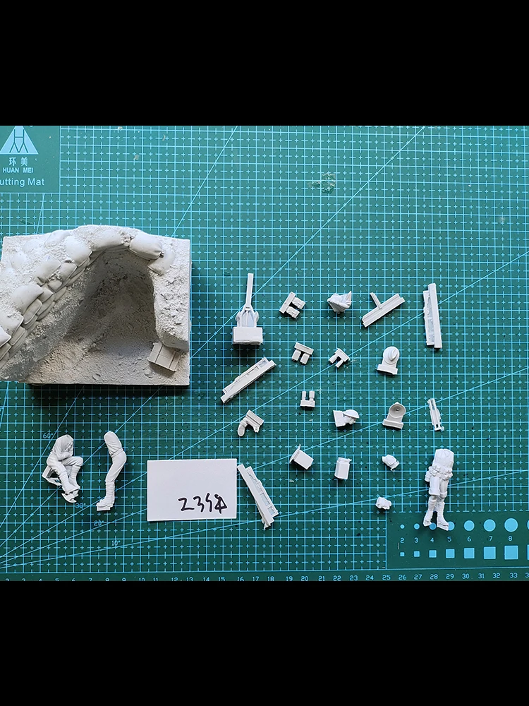 Resin soldier 1/35 soldier crew include base Model Unassambled Unpainted Figure Building Kit