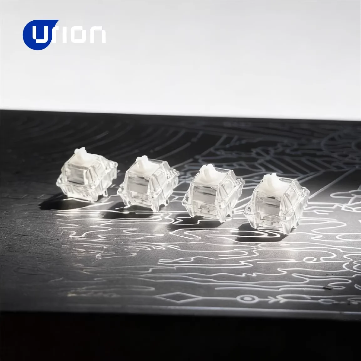 

UR Ice Magnetic Ultra Switch Линейные Hi-Fi магнитные переключатели клавиатуры 35 г 3,5 мм ПК POM 700Gs Смащенный игровой переключатель для кванты