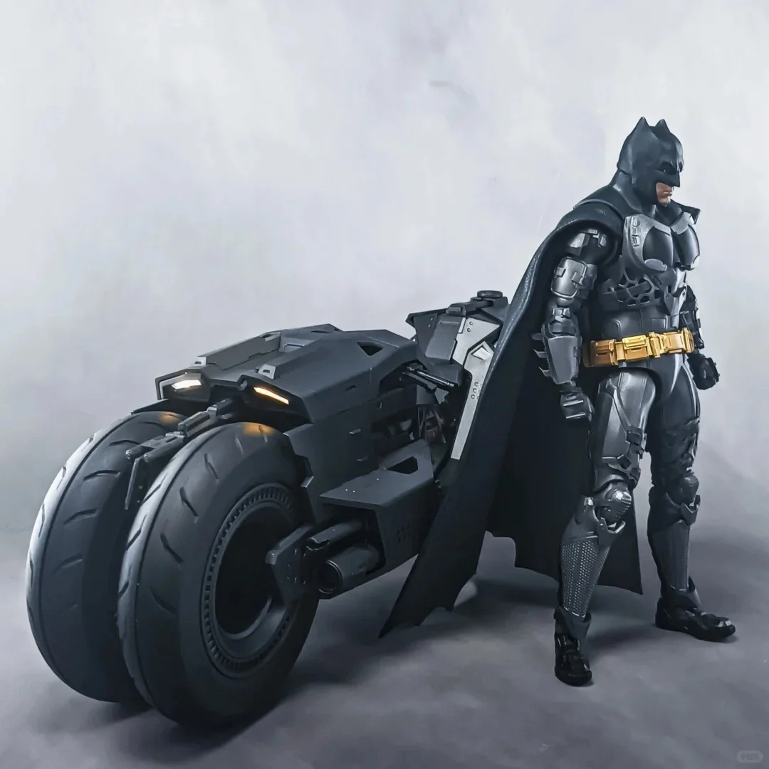 

Batman Action Figure - Batmobile Suit Ben Affleck Design Collectible Model Toy for Boys Gift from 'The Dark Knight' Series