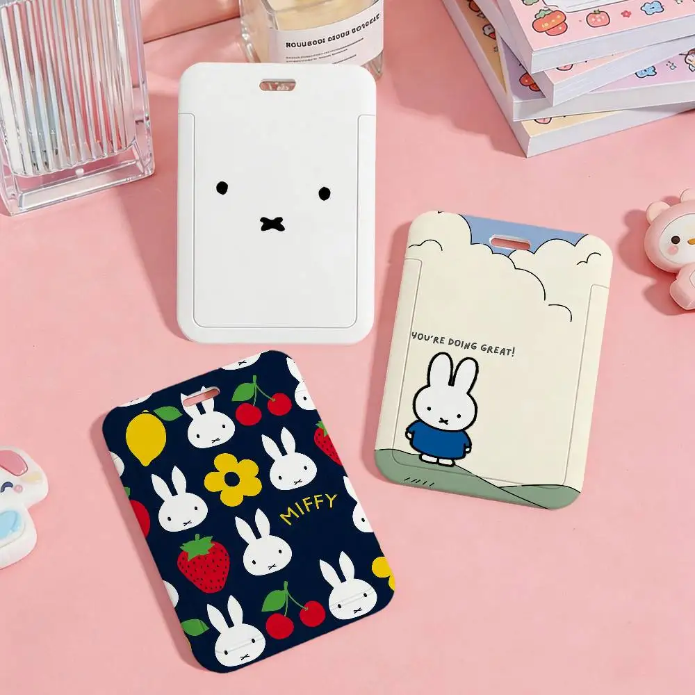 Porte-cartes en plastique imperméable M-miffy, mignon et amusant, pour les permis de transport en commun et la protection des cartes bancaires