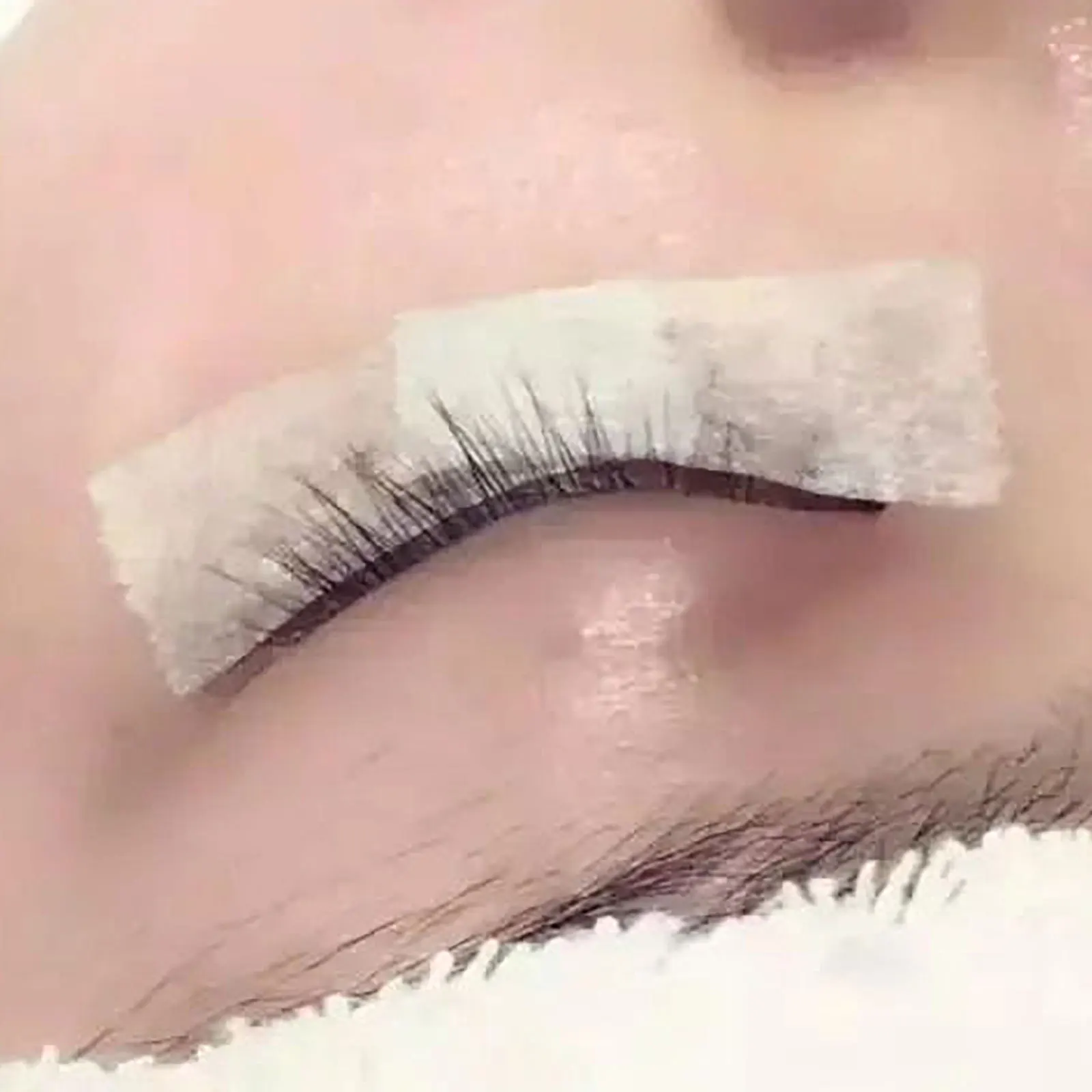 

Eyelash Tape 8 Rolls Non woven Fabric Skin Extension White Travel Lashes Beauty Care Tool Eyelash Extension Supplies Eye Skin