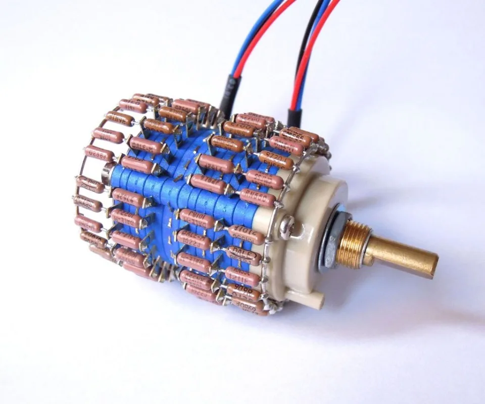 For 24-Step Stereo Audio Volume Potentiometer, L-Type Shaft, 10K/50K/100K/250K