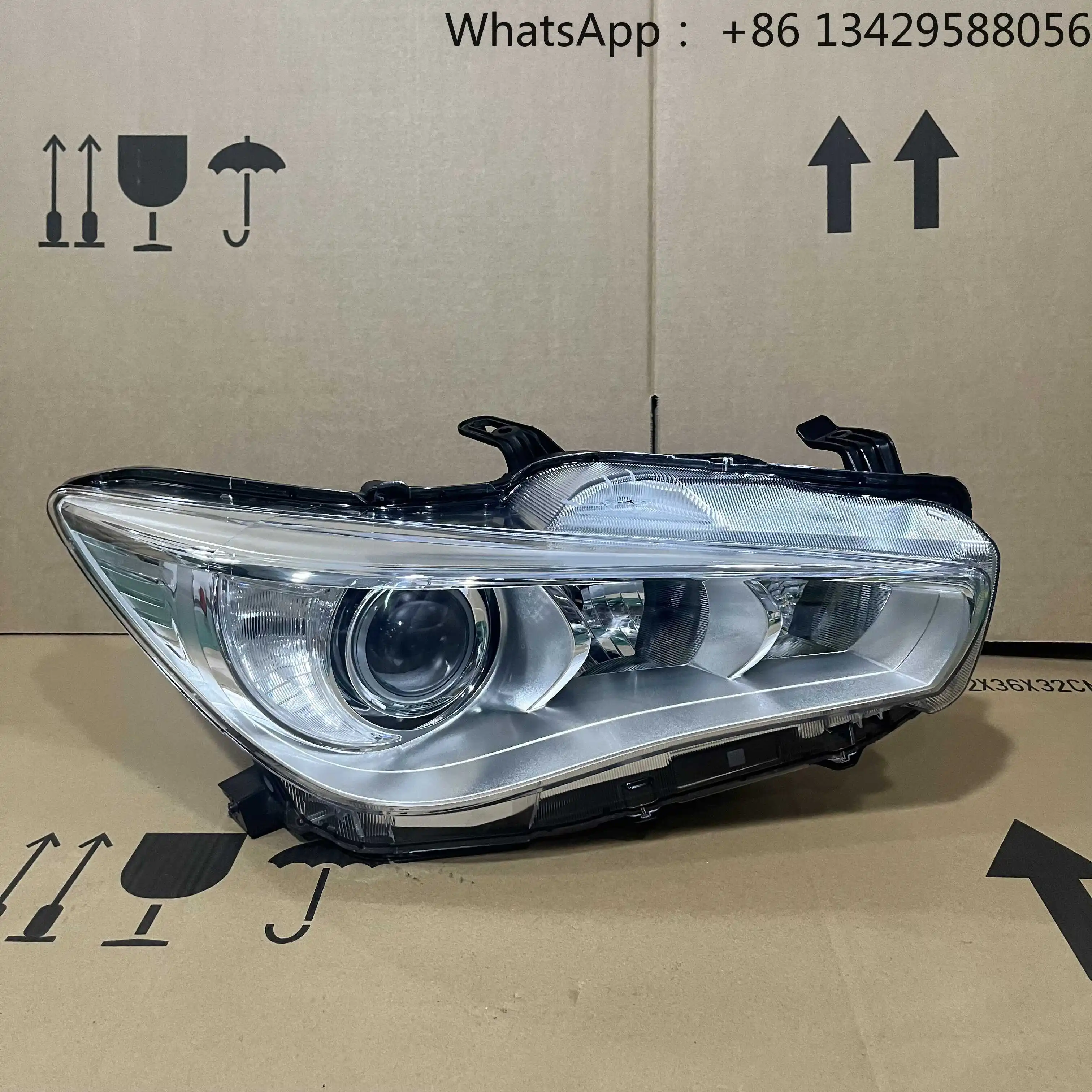 For Infiniti Q50L/Q70/QX50/JX35/FX35/G25 Original Cool White 12V Front Headlight Assembly Compatible with Left and Right Side