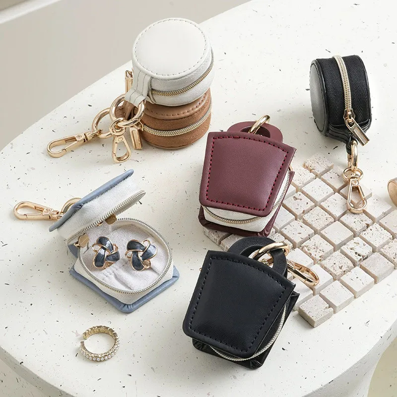 

1 pcs Mini jewelry box, travel specific pendant, jewelry storage box