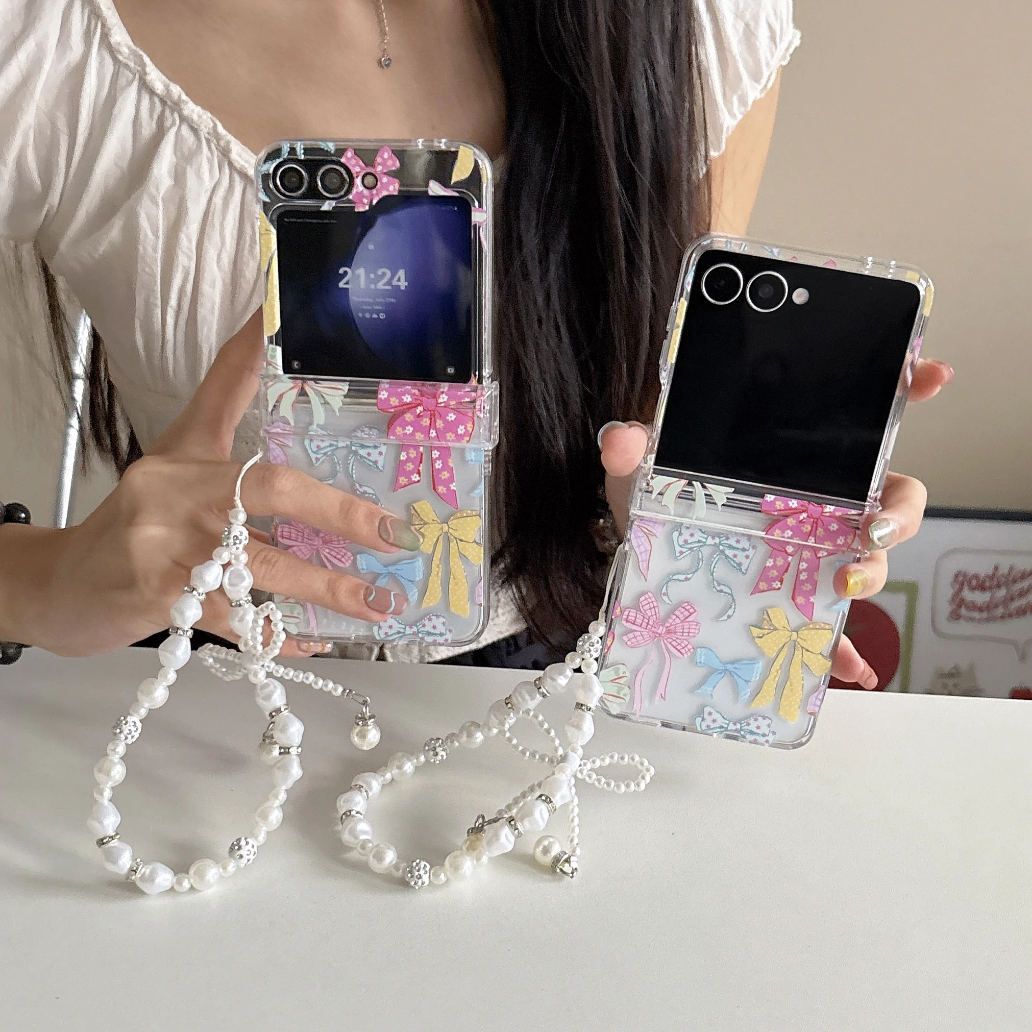 Klare Laser süße Cartoon fünf farbige Schleife Handyhülle für Samsung Galaxy Z Flip 7 6 5 4 3 Z Flip6 ZFlip7 mit Lanyard-Scharnierabdeckung