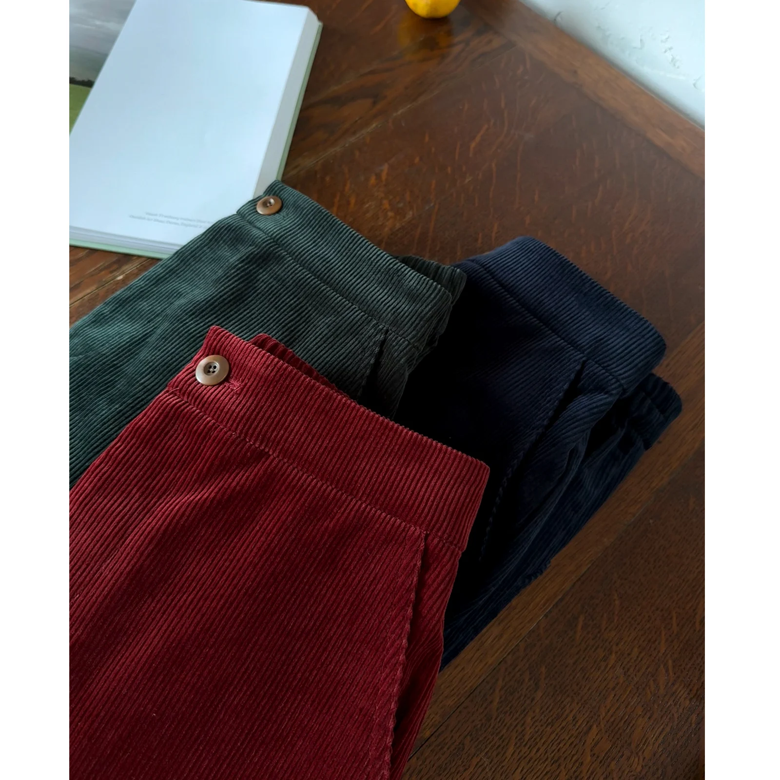 

Женские зимние брюки из чистого хлопкового вельвета July: расклешенные, с полуэластичным поясом, повседневные, винтажные, прямого кроя