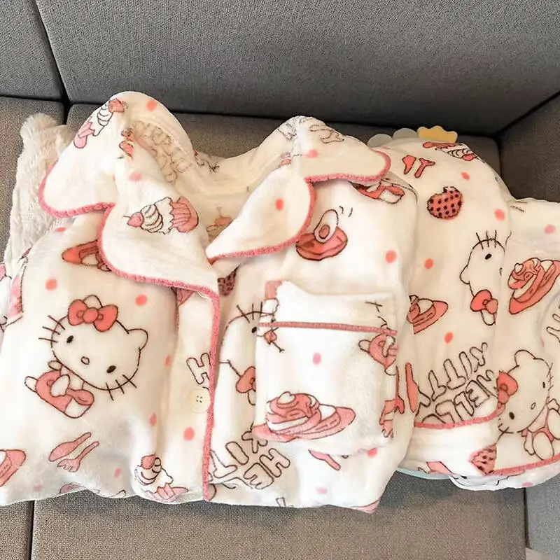 

Women's Hello Kitty Coral Fleece Pajama Set Cute Cartoon Anime Sleepwear Plush Loungewear Button-Down Warm Nightwear Two-Piece