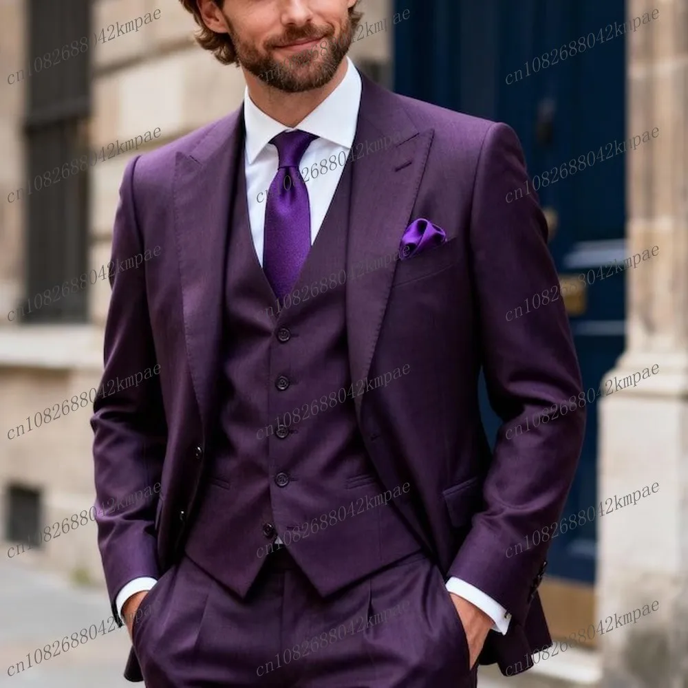 

New Purple Men Suits Formal Groom Groomsman Wedding Party Prom Business Male Tuxedos Customize 3 Piece Set Blazer Vest Pants