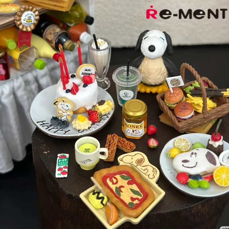 

Rement Miniature Scene Ornament Peanuts Cafe Tour with You Custom Gift Snoopy Mystery Box Trendy Blind Box for Collectors