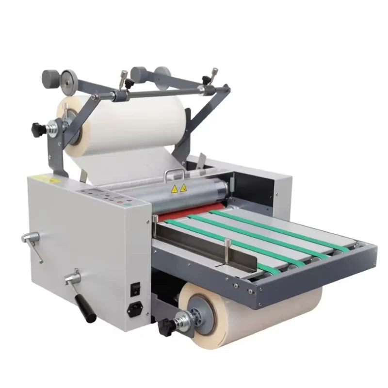 

Hot and Cold A3+ Roll Laminating Machine With Conyevor Belt Optional Collecting