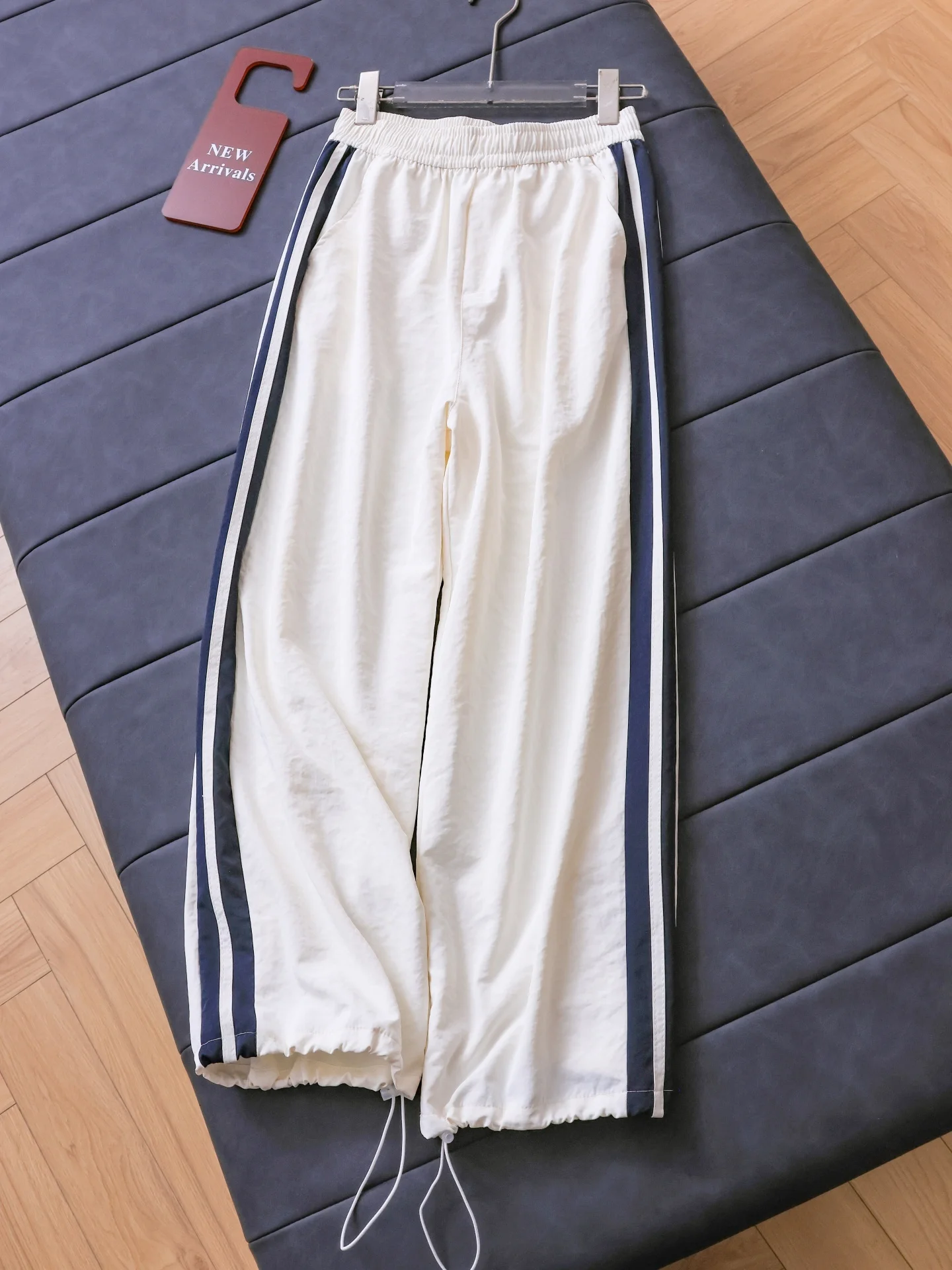 

Cool Feeling Thin Wide Leg Workwear Pants Color Block Side Stripes Loose Fit Comfortable Lightweight Sporty Casual Trousers f...