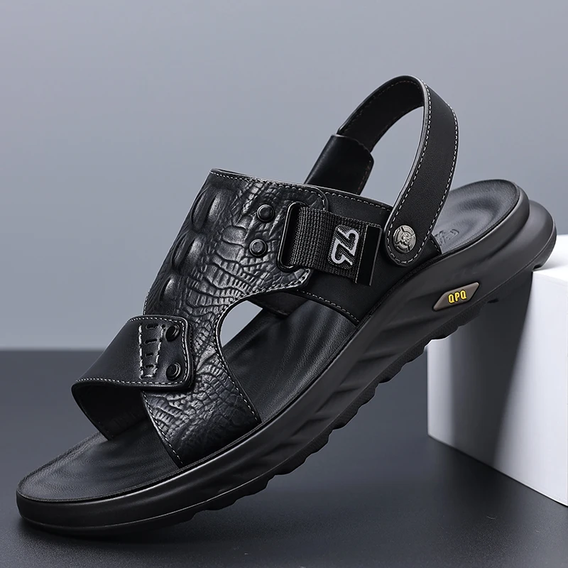 Men's Casual Sandals with Crocodile Texture Upper and Adjustable Buckle Straps for Summer Outdoor Wear