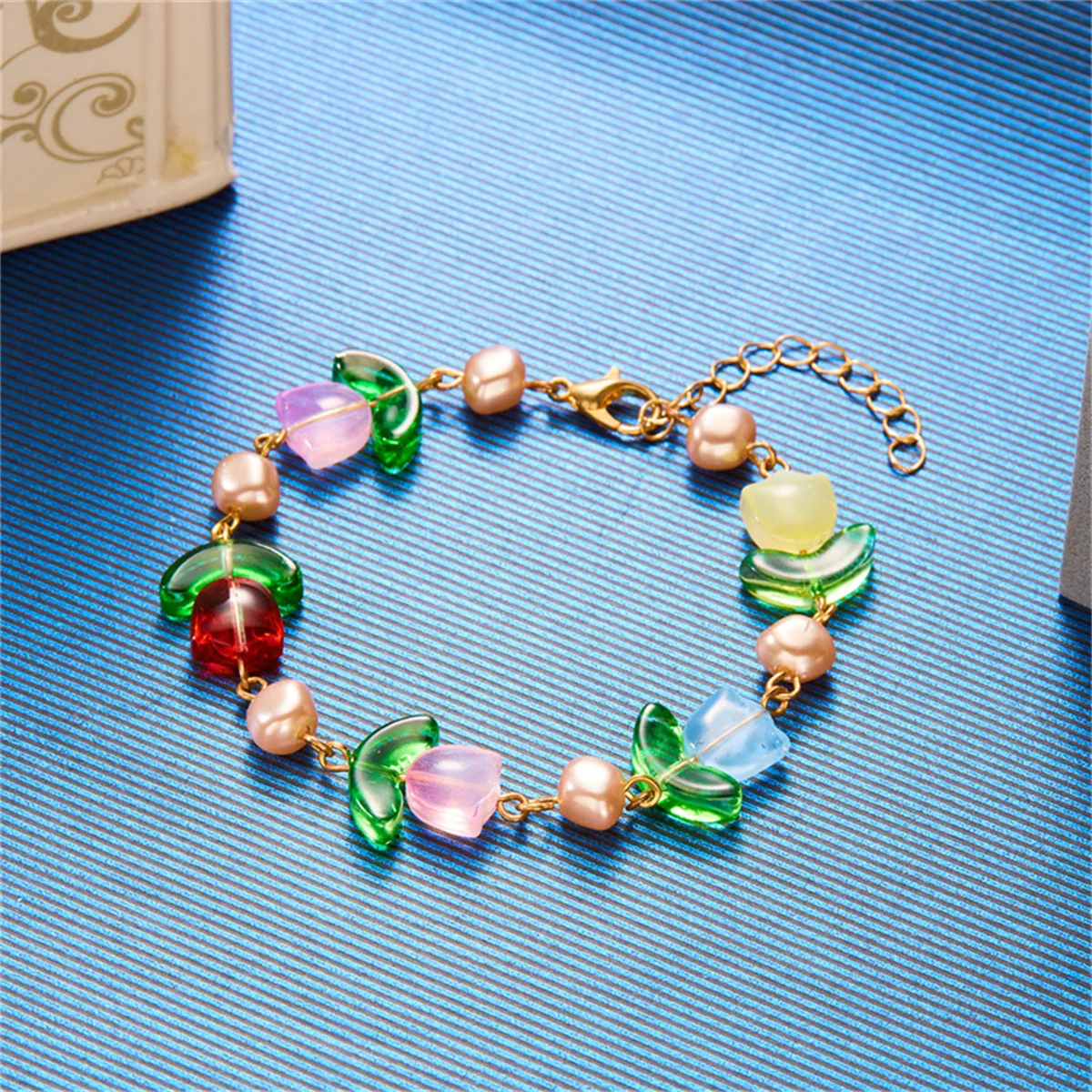 Fashion Sweet Colorful Resin Tulip Flower Bracelets for Women Girls Imitation Pearl Bracelet DIY Jewelry Wrist Gift Accessories