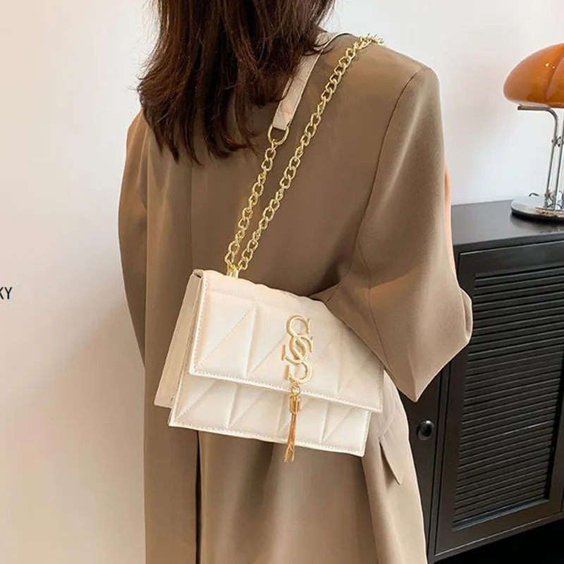 New Women shoulder Bag for 2024 tote luxury designer handbag Large capacity soft leather women\'s saddle bag crossbody Tote bags