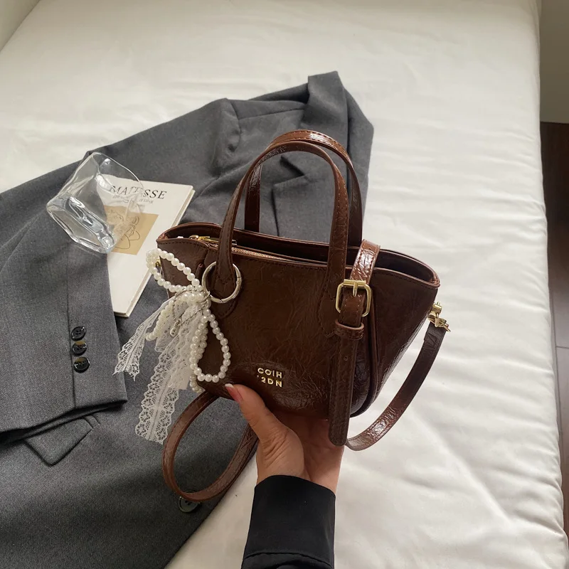 

2025 Trendy Boston Bowling Bag Womens Fashion Crossbody Shoulder Purse Casual Handheld Tote Stylish Spacious Travel Bag