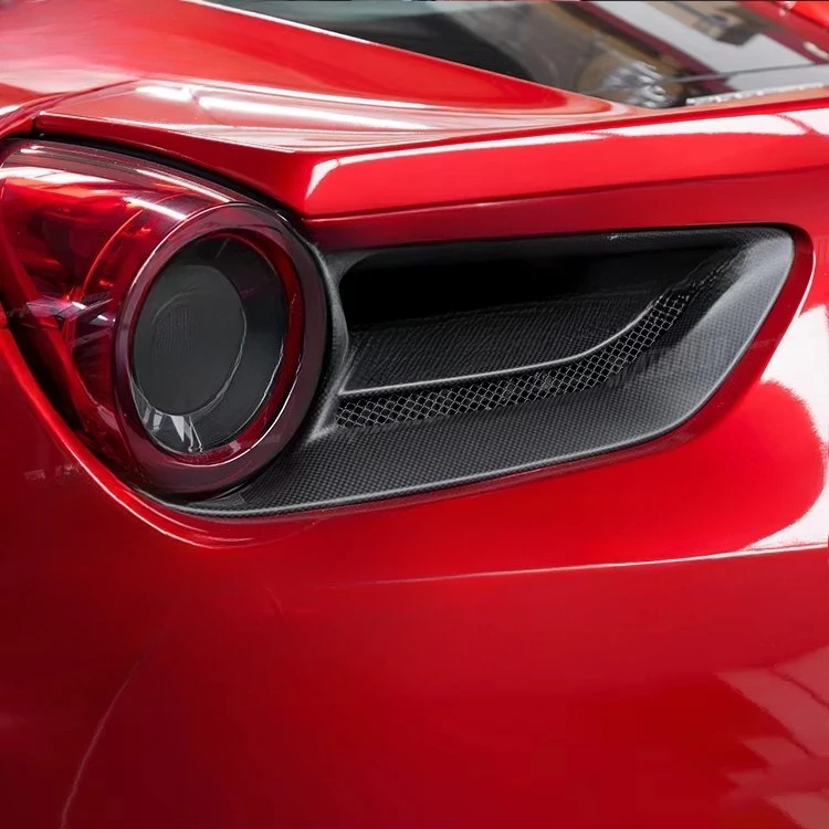 Carbon Fiber C Style Body Kit for Ferrari 488 Upgrade Capristo Front Lip Rear Diffuser