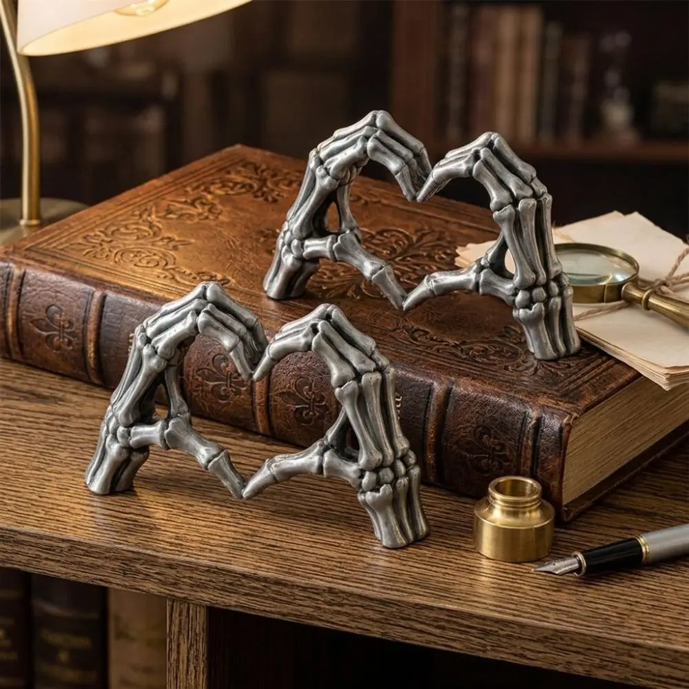 3D-Printed Halloween Skeleton Hand Heart Figurine Gothic Spooky Skull Finger Heart Statue Realistic Dark-Style