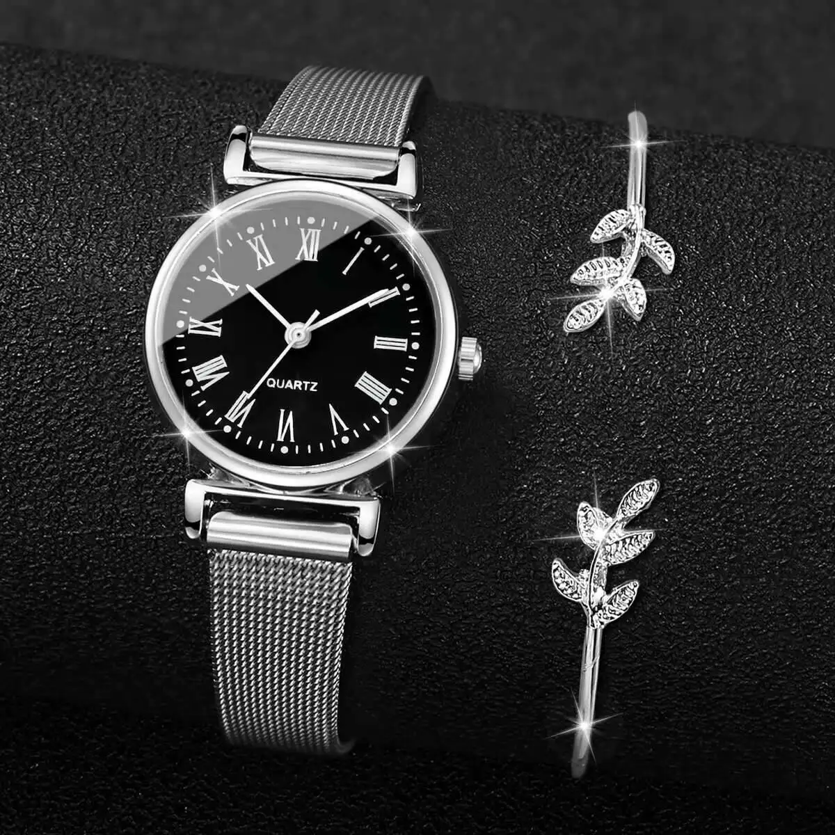 2 шт. модные женские кварцевые часы со стальным сетчатым ремешком, часы с открывающимся браслетом-манжетой, набор браслетов (без коробки)