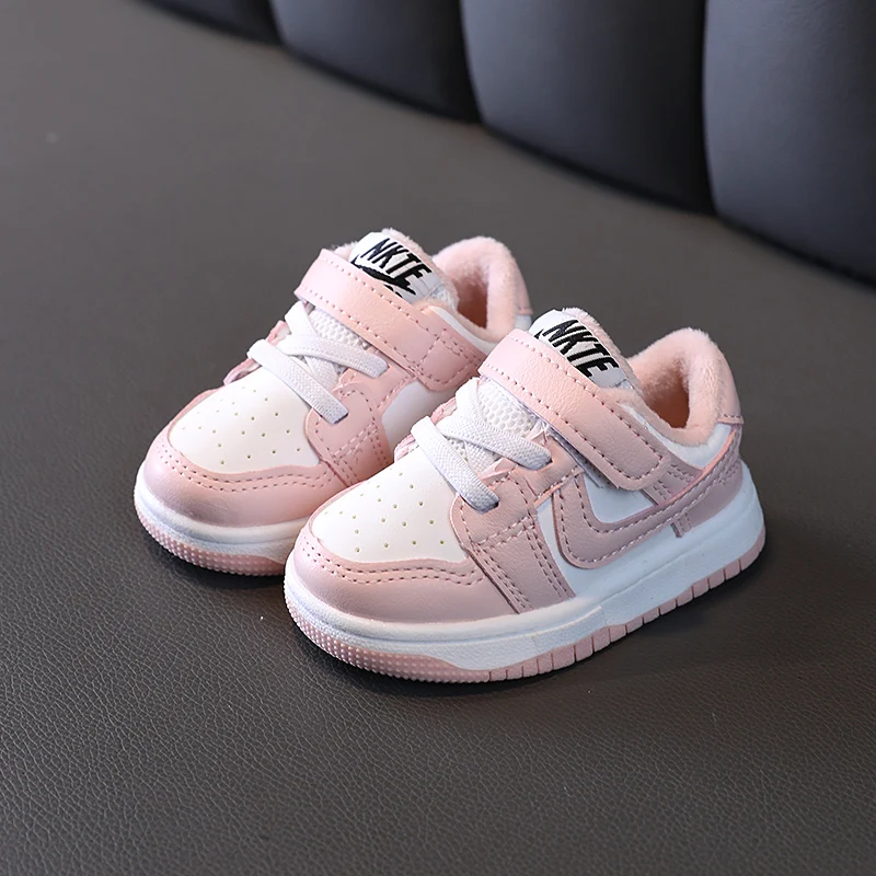 2024 Winter Baby Cotton Shoes 1-2 Years Old 0 Plus Velvet Sneakers Boys Sports Shoes Classic Girls Toddler Shoes Little White Sh