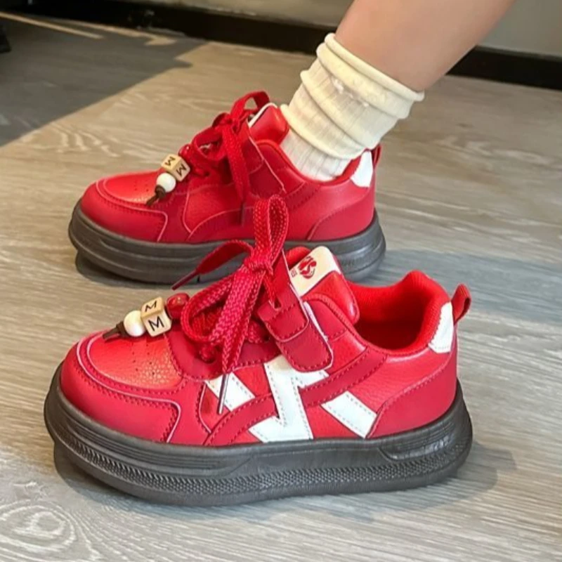

Lightweight Soft Sole Kids Sneakers for Girls Spring Autumn 2026 Casual Sports Shoes with Breathable Non Slip Sole