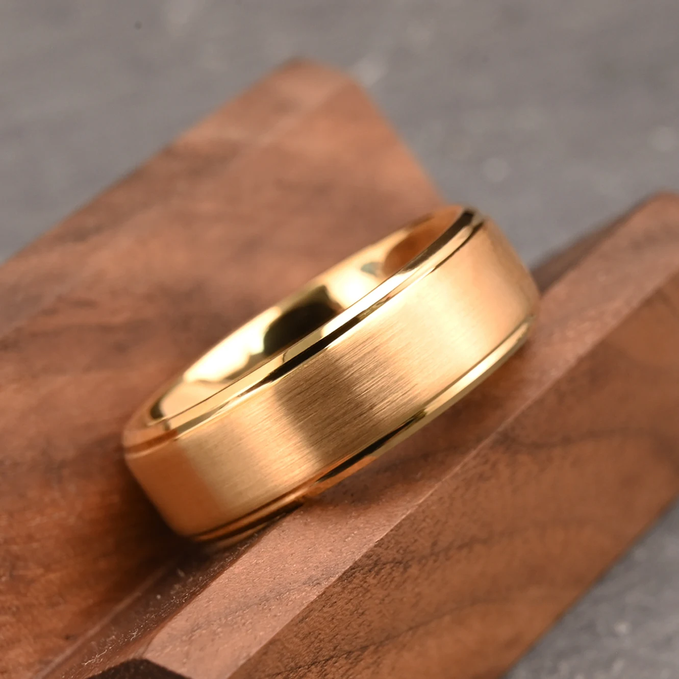 8MM/6MM Goldfarbener Wolframring Herren Eheringe Anillos Bague Homme Pareja De Modeschmuck Paar Verlobungsringe Geschenke – Detail 11