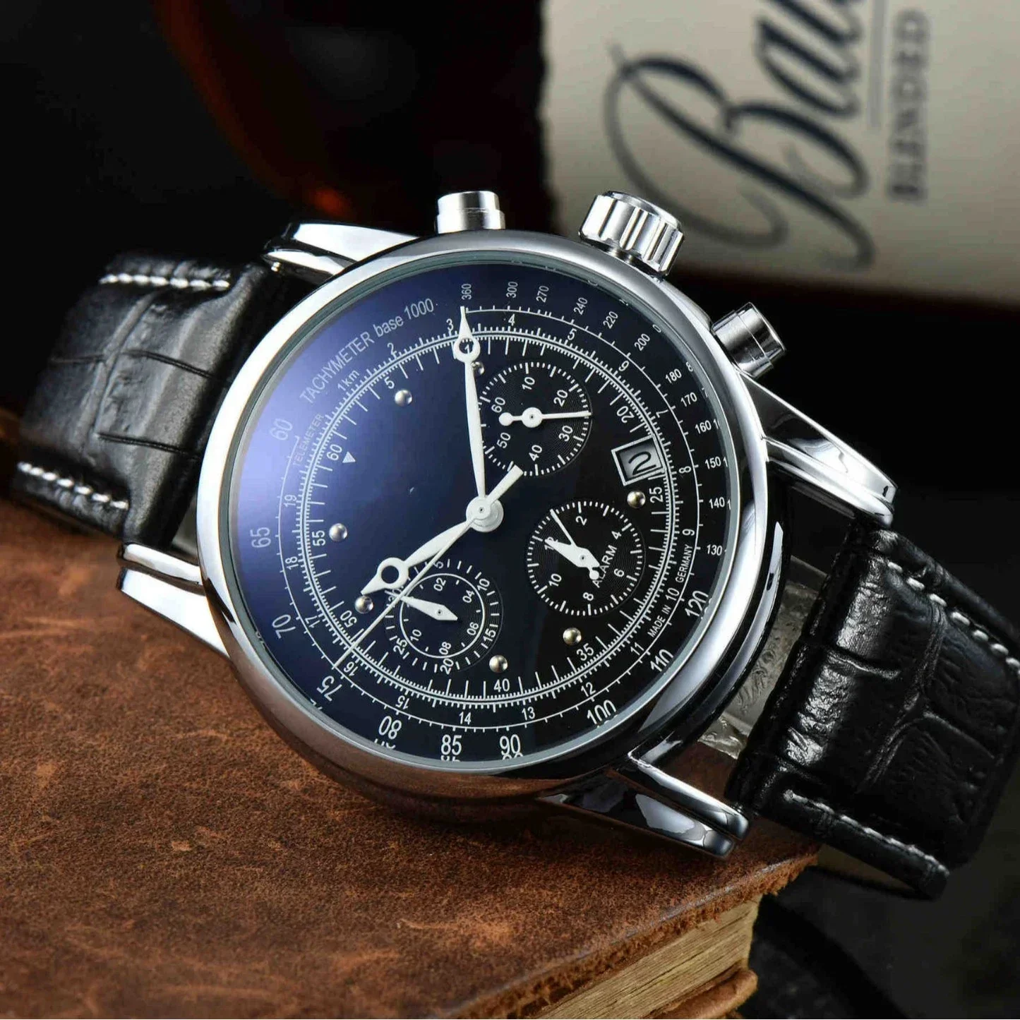 2025 Serie classica alla moda Orologi Orologi da uomo d'affari casual retrò Orologio da polso sportivo al quarzo