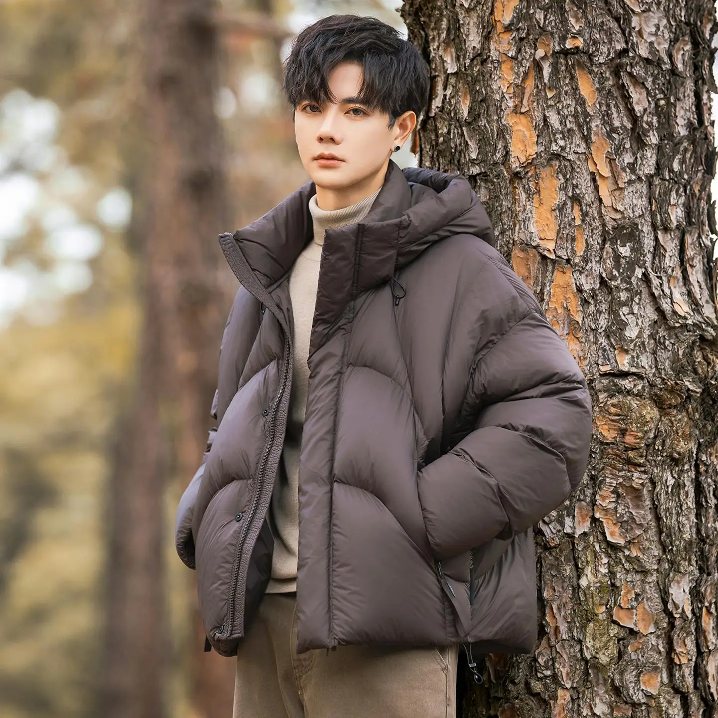 

Men's Thickened down Jacket High Fill Power Outdoor Windproof Warm Bread Style Winter Coat Zipper Closure Polyester Fiber