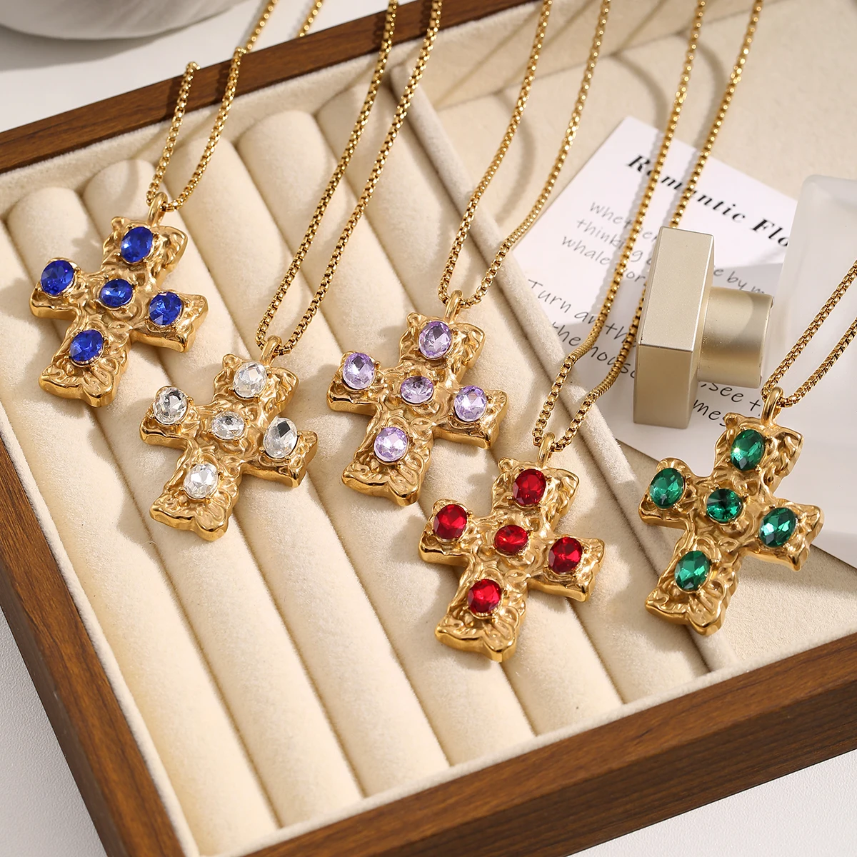 

SOVOB Cross Women's Pendant Collar Gold Color Choker Jesus Necklace For Women Long Stainless Steel Chain Amulet Collars Gifts