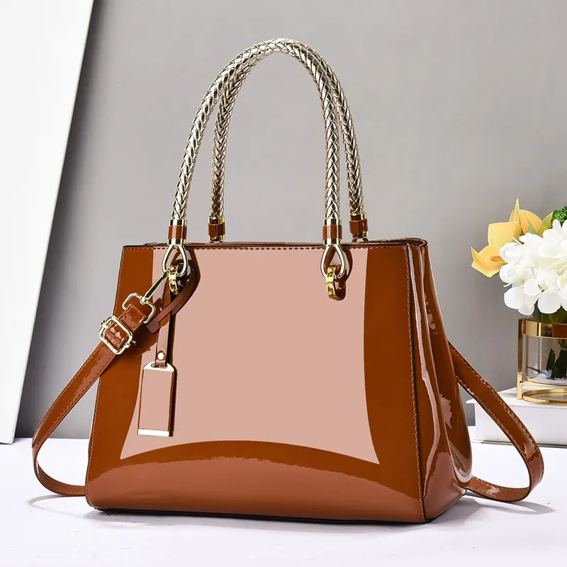 

2025 Luxury High-end Women Lacquer Leather Large Capacity Tote Bags Fashion Patent Leather Candy Handbags Casual Crossbody Bag