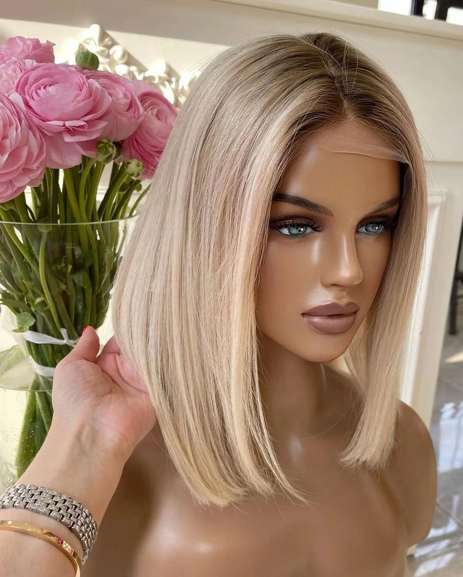 Luxury Women Glueless Lace Wig Natural Straight Synthetic Wig Futura Soft Fibre Ombre Ash Platinum Blonde Wig On Clearance Sale