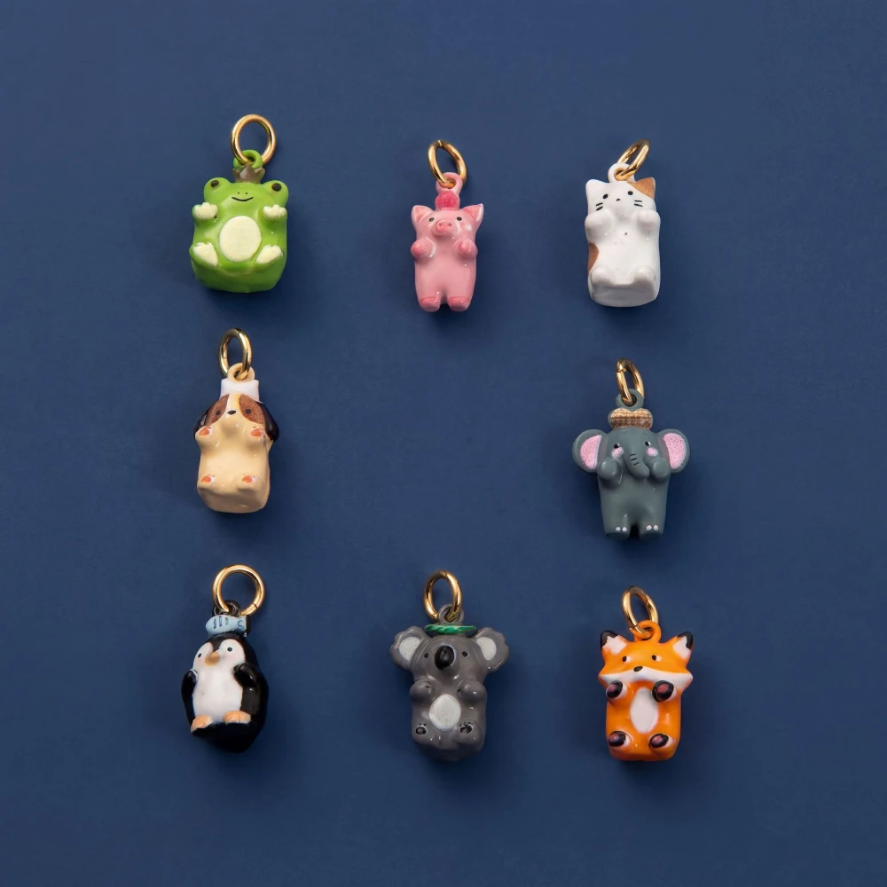 Einfache Cartoon-Tierfiguren-Serie: Ferkel, Kätzchen, Panda, DIY-Anhänger, Charms für die Schmuckherstellung – Detail 2