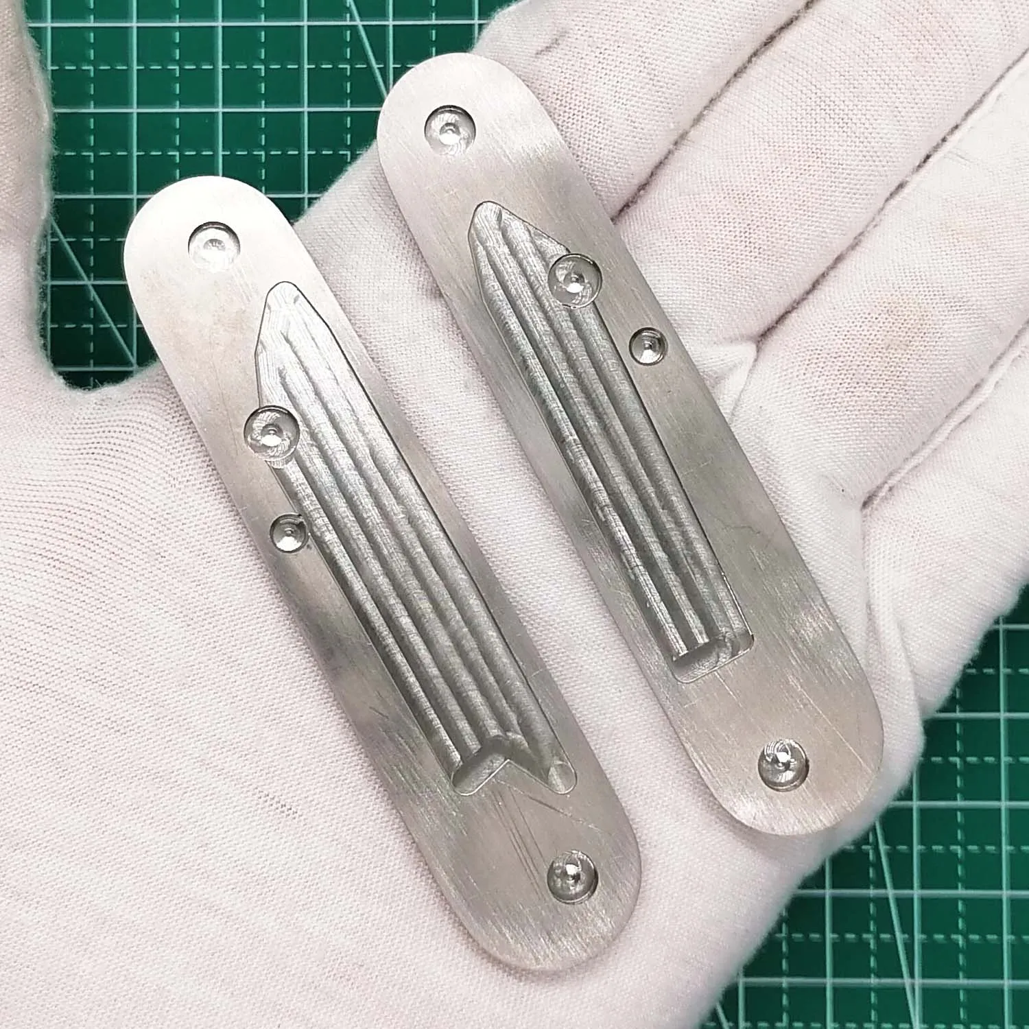 Hand Made Titanium TC4 Scales Replacement for 84 mm Victorinox Swiss Army Knife Modify SAK TI Scale