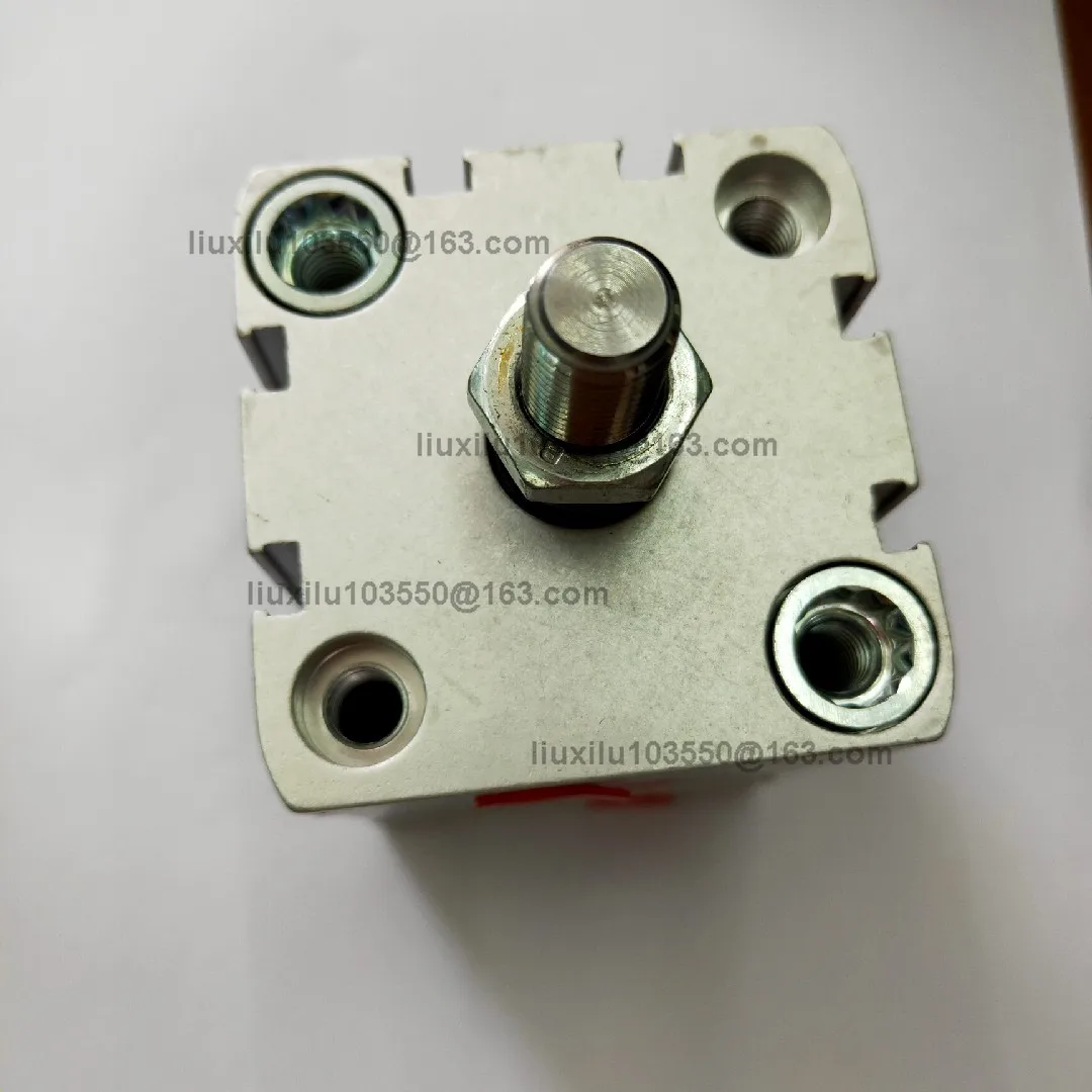 ADN-50-40-APA 536316   Filetage externe pour cylindre FESTO