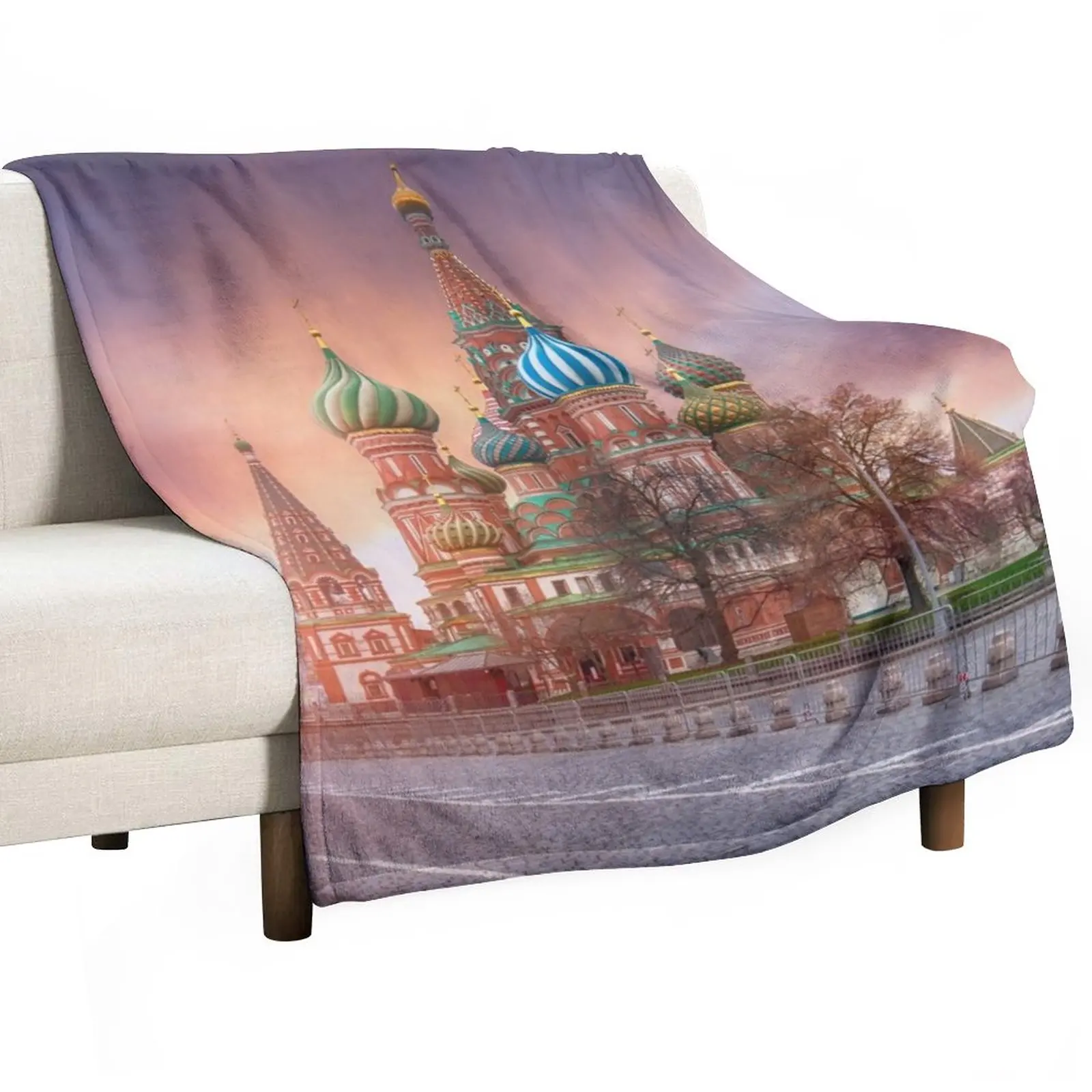 

Saint Basil's Cathedral in Moscow, Russia Throw Blanket Flannel Fabric Soft Plaid